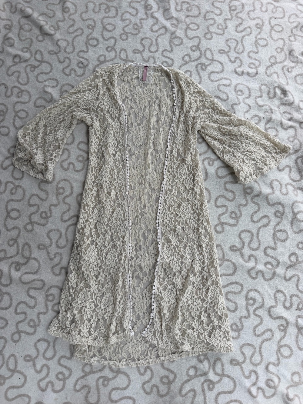 Mauve Ivory Lace Open-Front Kimono Cardigan